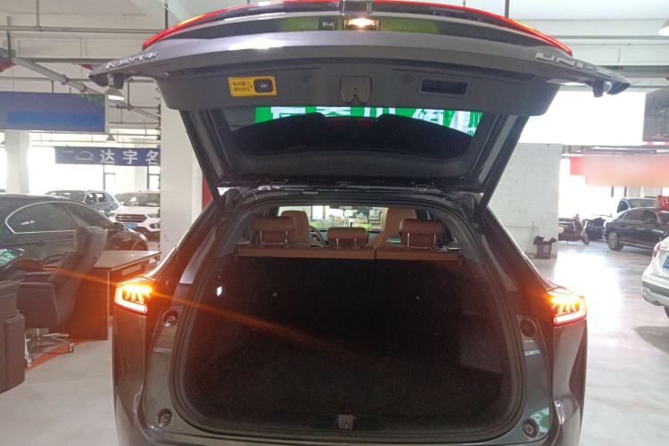 Used Changan UNI-Z New Energy 2024 Blue Whale Smart Electric iDD 125km Beyond Edition
