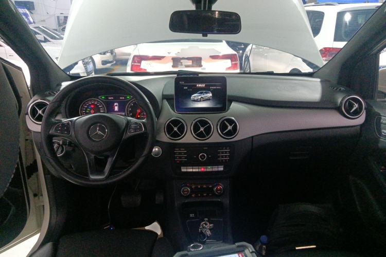 Used Mercedes-Benz B-Class 2018 B 200 Fashion Model