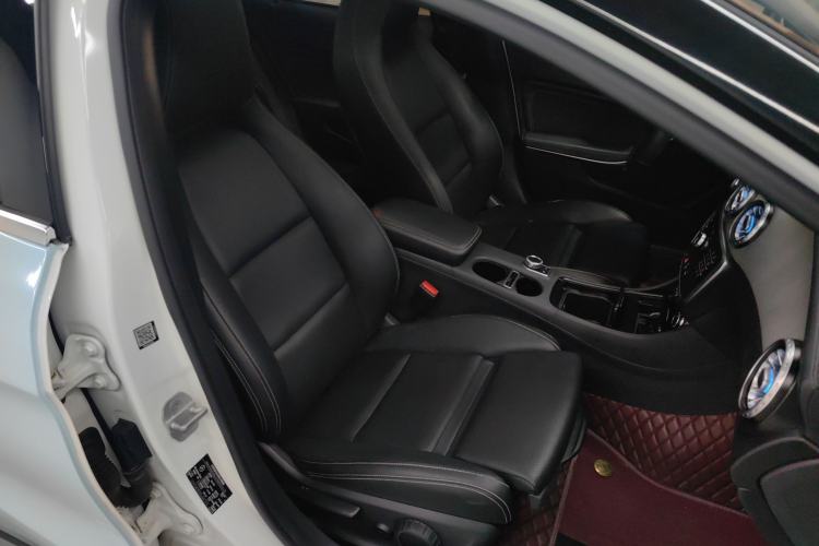 Used Mercedes-Benz GLA 2016 GLA 200 Fashion Model
