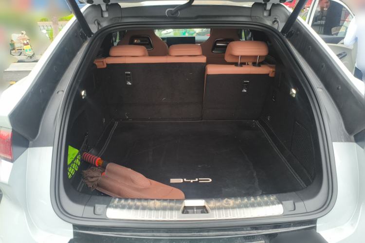 Used BYD Song L EV 2024 662 km Excellence Version
