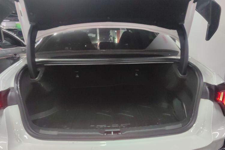 Used Lynk & Co 03 2025 1.5TD DCT Champion Edition Pro
