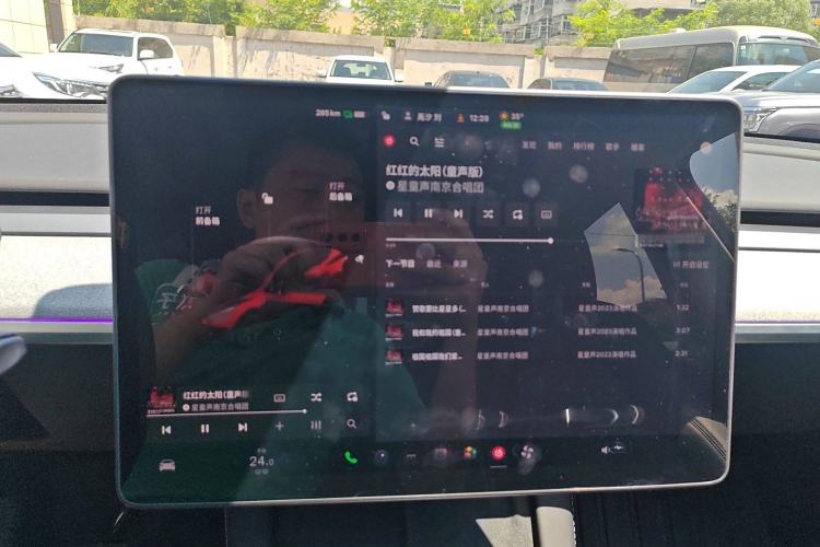 Used Tesla Model Y 2024 Rear-Wheel-Drive Version
