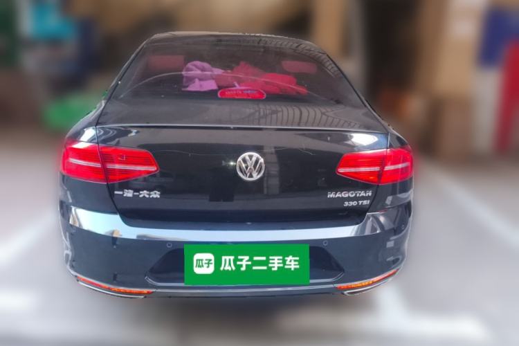 Used Volkswagen Magotan 2017 330TSI DSG Luxury Model
