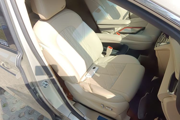 Used Buick GL8 2023 ES Lu Zun Luxury Model
