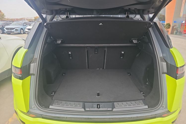 Used Land Rover Range Rover Evoque 2021 Range Rover Velar 249 PS R-Dynamic S Performance Edition
