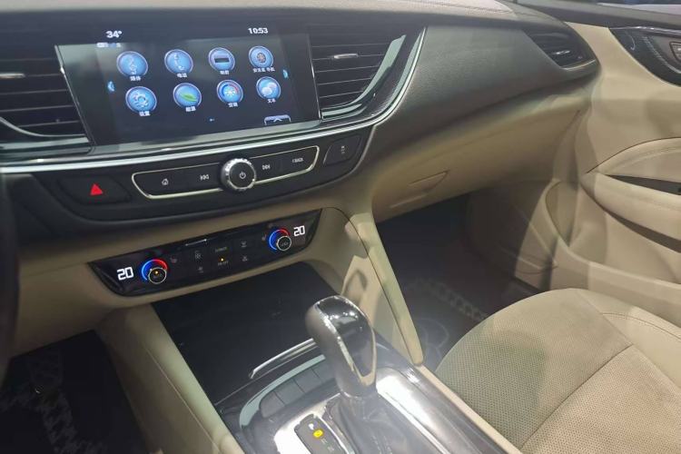 Used Buick Regal 2017 30H Luxury Version
