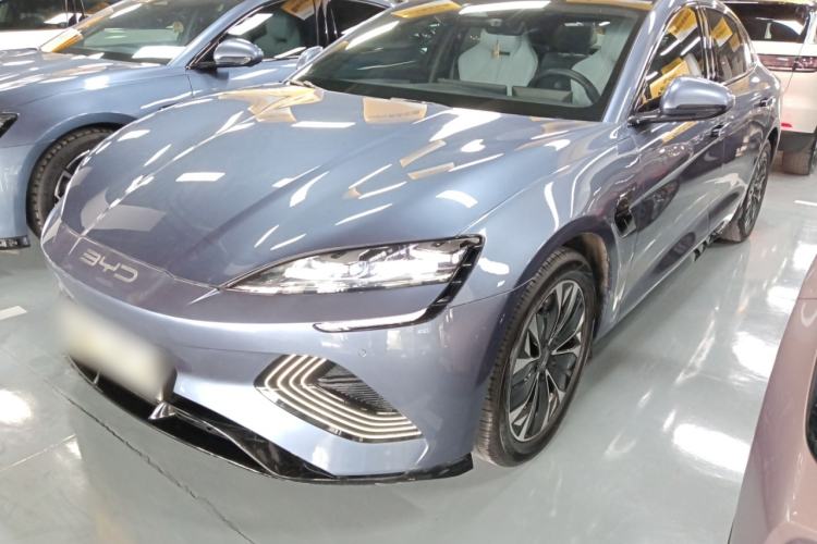 Used BYD Seal 2022 550 km Standard Range Rear-Wheel Drive Prestige Version