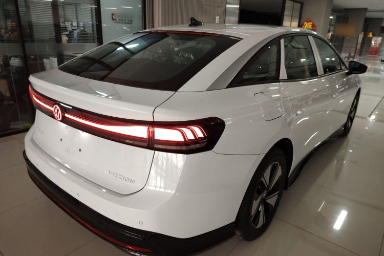 Used Volkswagen ID.7 VIZZION 2024 AIR model