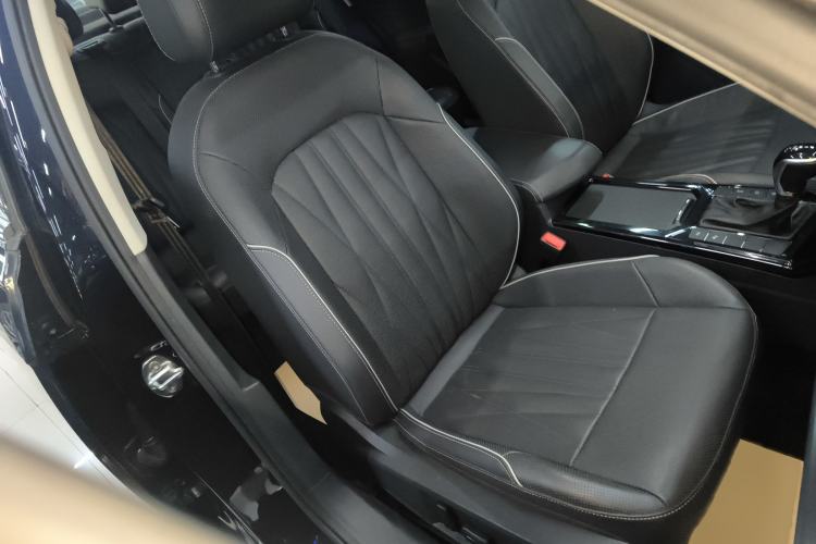 Used Volkswagen Passat 2022 330TSI Starry Luxury Edition