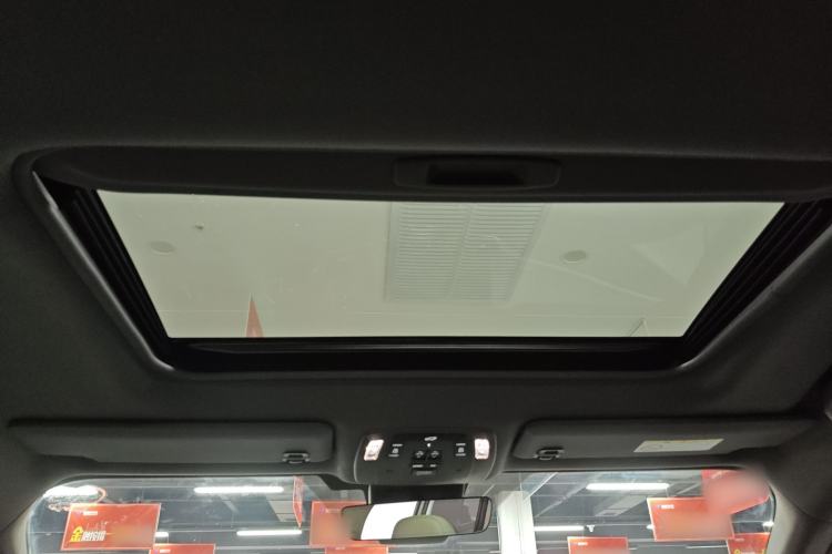 Used Toyota Sienna 2024 2.5L Hybrid Prestige Deluxe Edition
