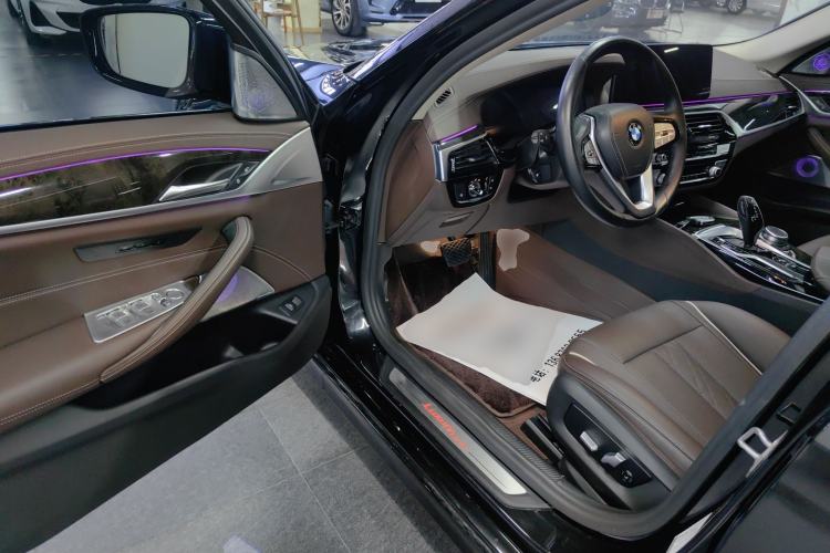 Used BMW 5 Series 2022 Restyled 525Li Luxury Package
