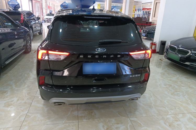 Used Ford Escape 2024 EcoBoost 245 Two-Wheel-Drive Titanium Edition