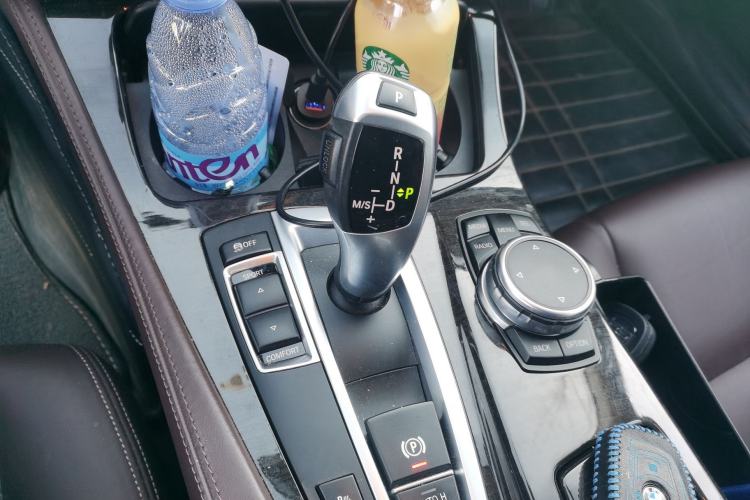 Used BMW 5 Series 2014 525Li Luxury Design Package