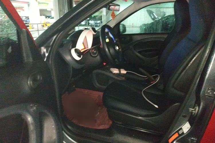 Used  forfour 2016 1.0L 52 kW Dynamic Edition
