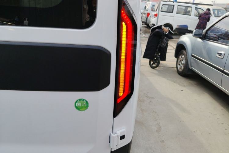 Used  Pioneer V 2024 Multi-Function Edition 2.0T Automatic Mid-Roof Low-Profile