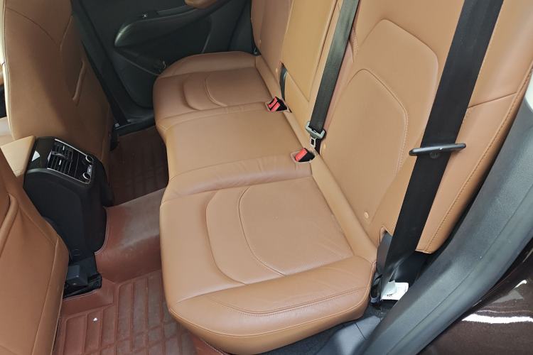 Used BORGWARD BX7 2016 28T Two-Wheel Drive Luxury Version 5 Seats
