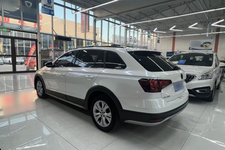 Used Volkswagen C-TREK 2017 230TSI DSG Comfort Version
