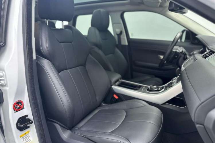 Used Land Rover Range Rover Evoque 2017 2.0T SE Smart Glow Edition
