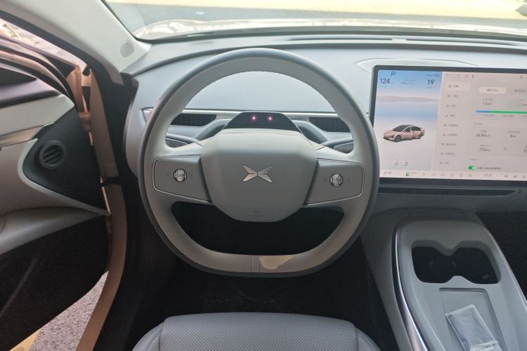 Used XPeng MONA M03 2024 620 with Ultra-Long Range
