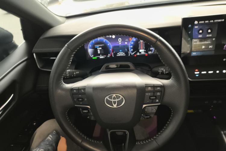 Used Toyota Camry 2024 Dual-Motor 2.0 HXS Sport Plus Edition
