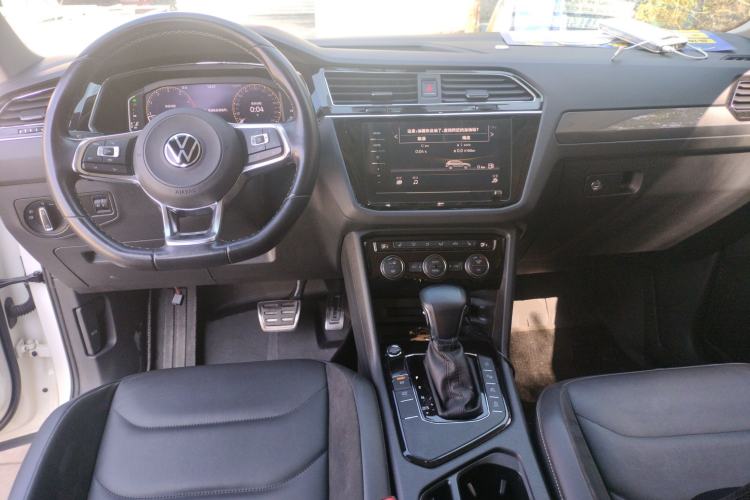 Used Volkswagen Tiguan L 2021 330TSI Automatic Two-Wheel Drive R-Line Enhanced Edition
