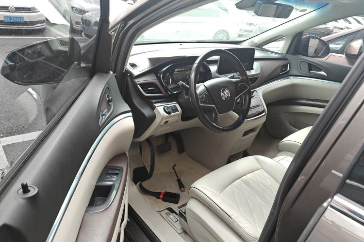 Used Buick GL8 2021 Land Cruiser Executive Class 652T Smart Luxury Model
