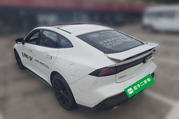 Used Changan UNI-V 2022 1.5T Smart Navigation Version
