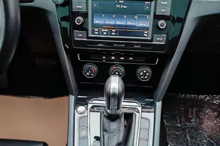 Used Volkswagen Magotan 2019 330TSI DSG Leading Edition China V Standard