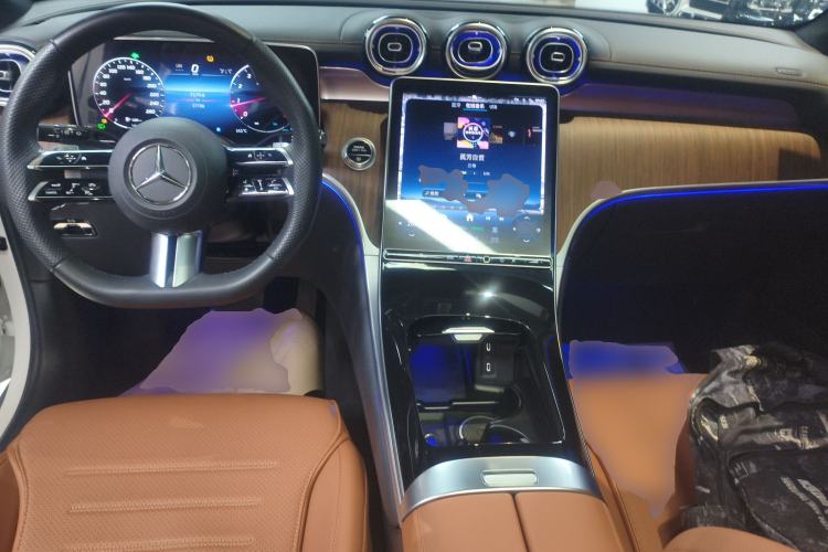 Used Mercedes-Benz GLC 2023 GLC 300 L 4MATIC Dynamic 7-Seater
