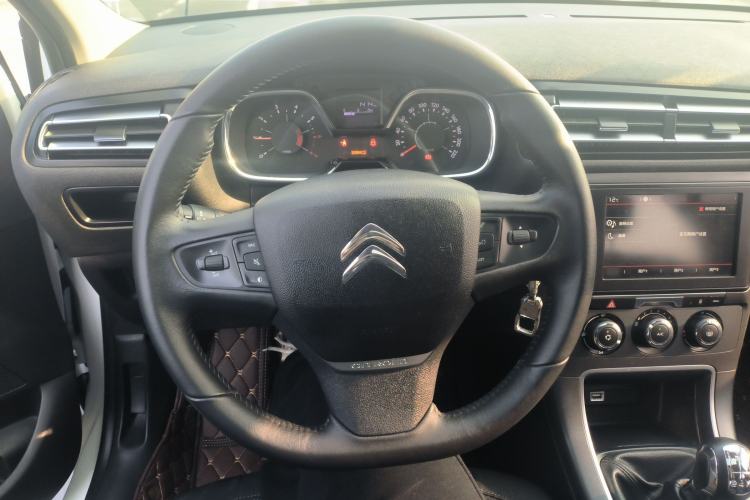 Used Citroen C4 Sega 2018 1.6L Manual Luxury Model
