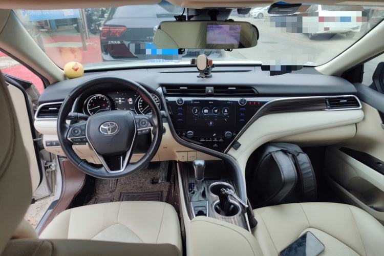 Used Toyota Camry 2019 2.0G Luxury Edition China VI Standard