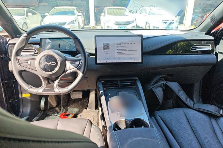 Used BYD Seal 06 New Energy 2024 DM-i 120KM Luxury Model
