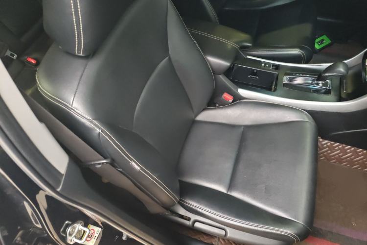 Used Honda Accord 2015 2.0L LX Comfort Edition
