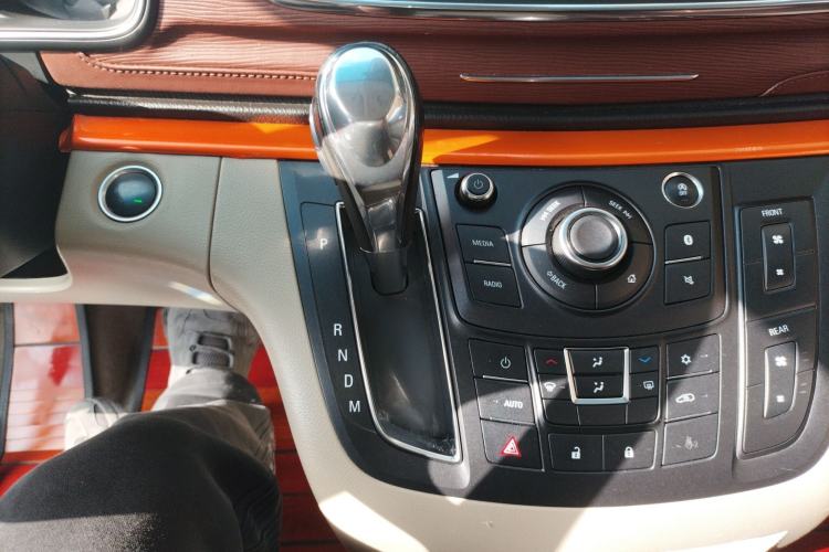 Used Buick GL8 2018 28T Comfort Model China VI Standard
