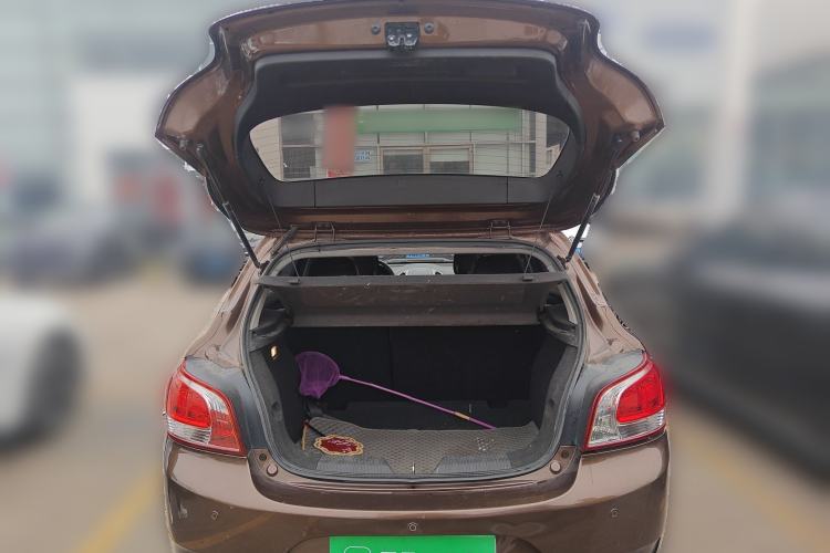 Used Baojun 610 2014 CROSS 1.5L Manual Comfort Model