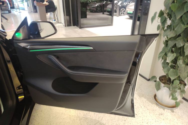 Used Tesla Model Y 2022 Performance High-Performance All-Wheel-Drive Version
