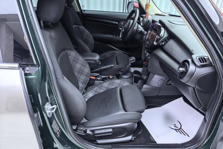 Used  MINI 2016 1.5T COOPER Five-Door Edition
