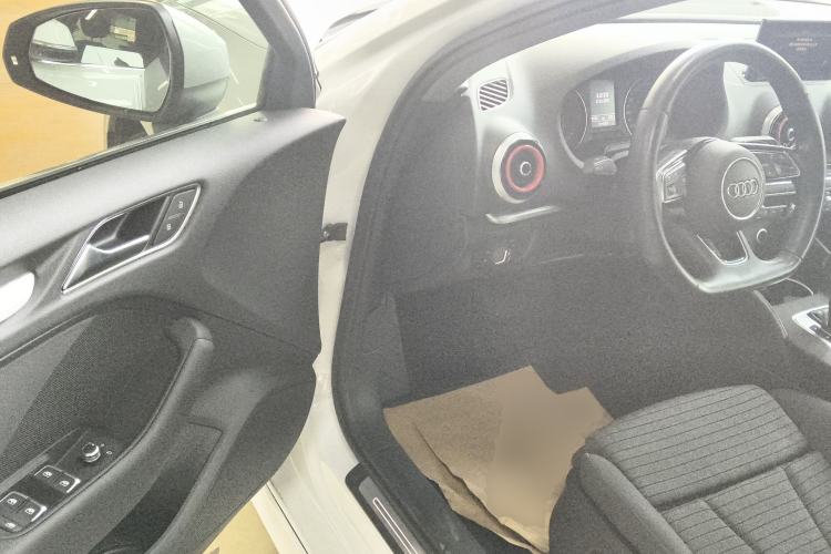 Used Audi A3 2017 Limousine 35 TFSI Sport Edition