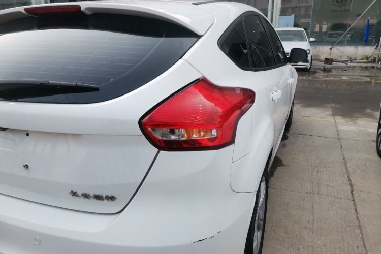 Used Ford Focus 2017 Hatchback 1.6L Automatic Comfort Plus SmartDrive Edition
