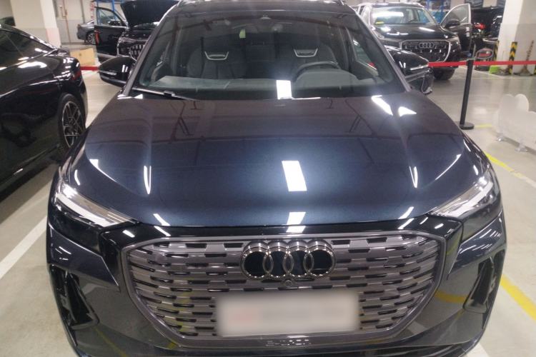 Used Audi Q4 e-tron 2024 50 e-tron quattro Creation Edition Midnight
