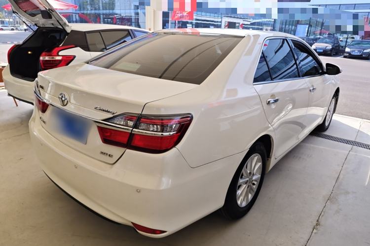 Used Toyota Camry 2015 2.0G Premier Edition
