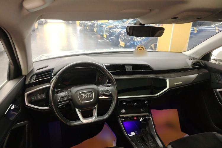 Used Audi Q3 2021 35 TFSI Fashion Dynamic Model