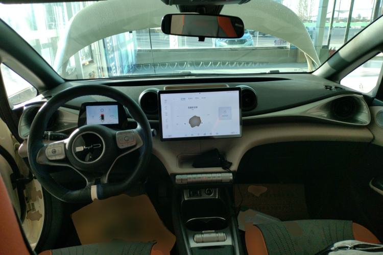 Used BYD Dolphin 2023 420 km Fashion Edition
