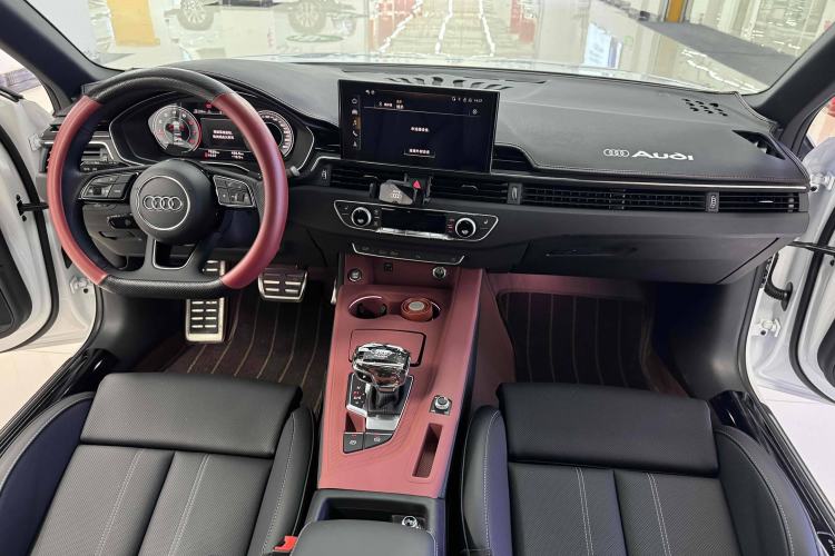 Used Audi A4L 2025 2 Million Units Enjoyment Version 40 TFSI Luxury Dynamic Edition
