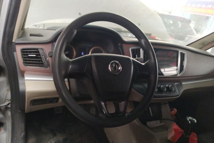 Used FORTHING Lingzhi 2019 V3 1.6L 2-Seat Standard Model China VI