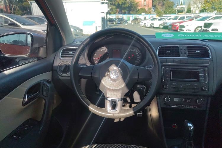 Used Volkswagen Polo 2012 1.6L Cross Polo Automatic Transmission