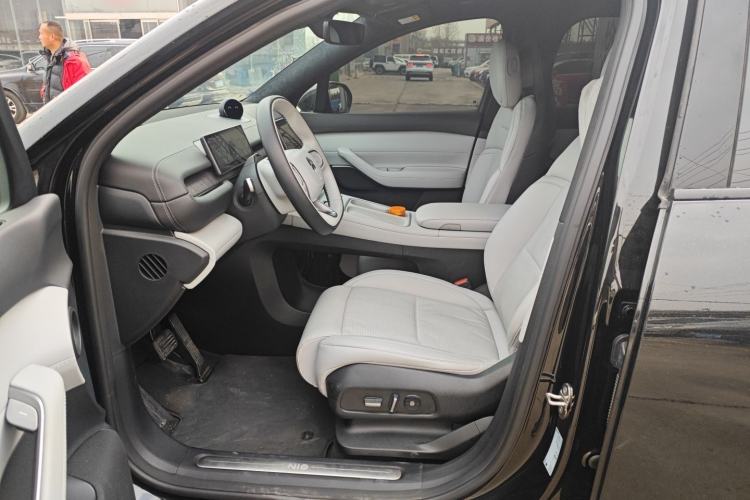 Used Nio ES6 2023 75 kWh
