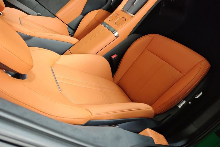 Used  YU7 2025 Ultra-Long Range High-Performance All-Wheel-Drive Max Edition
