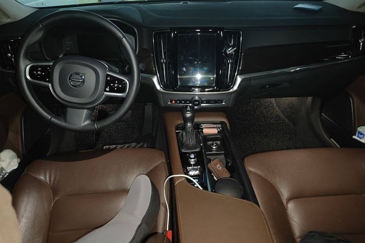 Used Volvo S90 2018 T5 Zhiyuan Edition
