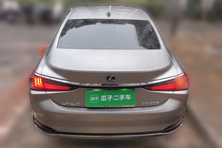 Used Lexus ES 2022 200 Excellence Edition

